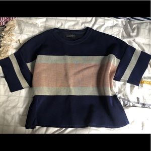 Crop modern T-shirt